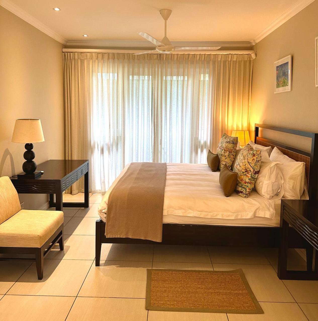 Luxury * Eden Island